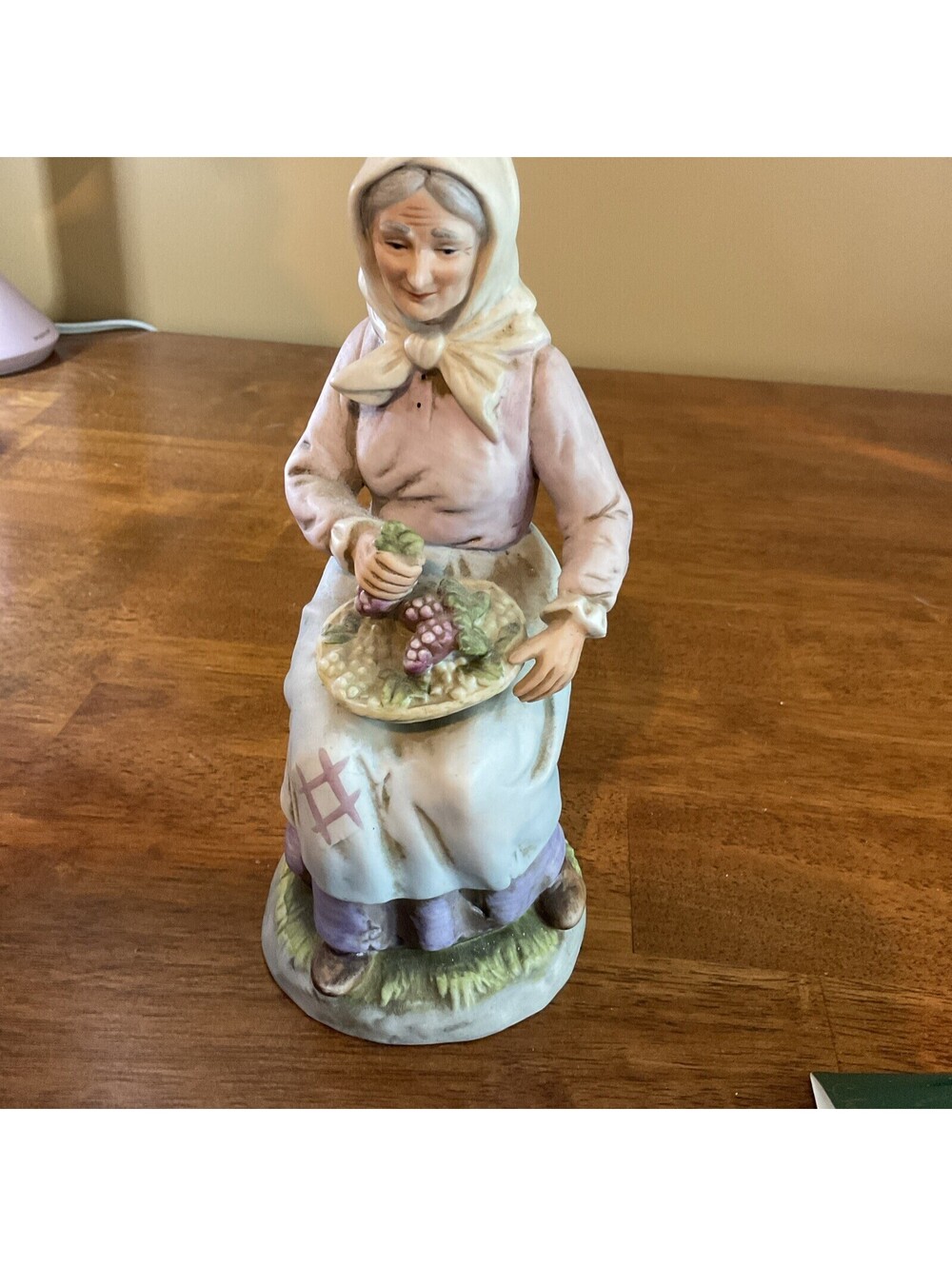 Vintage HOMCO 1433 Porcelain Old Woman With Basket of Grapes
